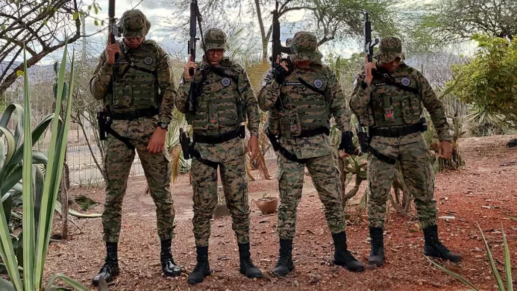 Um grupo de assaltantes de banco interceptado pela Companhia Independente de Policiamento Especializado (Cipe) Central, na região de