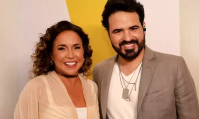 Uma iniciativa solidária marcou o show 'Oxente Acústico', da cantora baiana Daniela Mercury e do filho Gabriel, realizado neste sábado (2) na