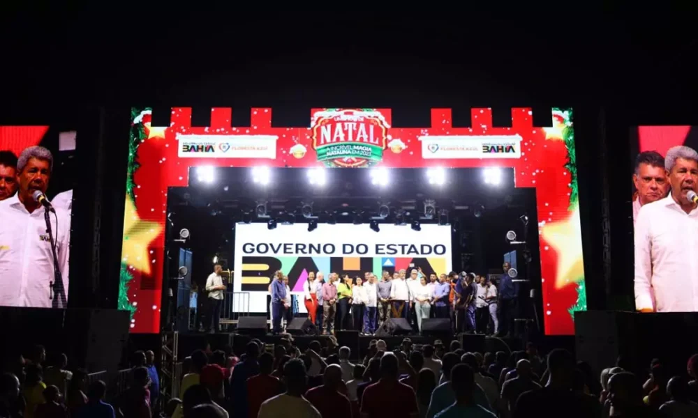 Aproveitando a abertura dos festejos natalinos nesta sexta-feira (22), em Floresta Azul, o governador Jerônimo Rodrigues fez importantes