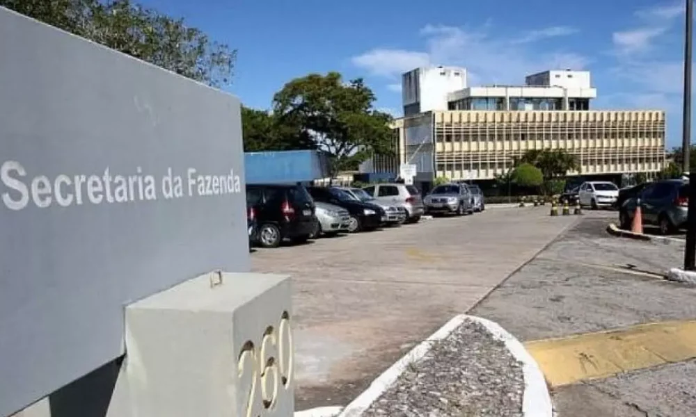 O governador Jerônimo Rodrigues autorizou e a Secretaria da Fazenda do Estado (Sefaz-BA) antecipar aos 417 municípios baianos,