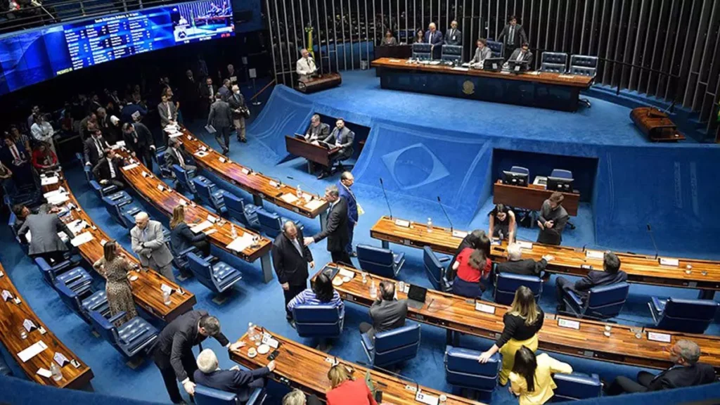 para analisar o projeto de lei que estabelece a revisão anual do pagamento dos serviços privados oferecidos ao Sistema Único de Saúde (SUS)
