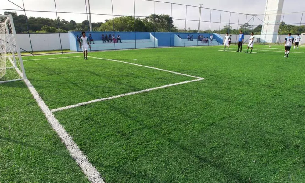 Para oferecer momentos de lazer, aprendizado e descontração, as escolas da rede estadual abrem as portas durante as férias,