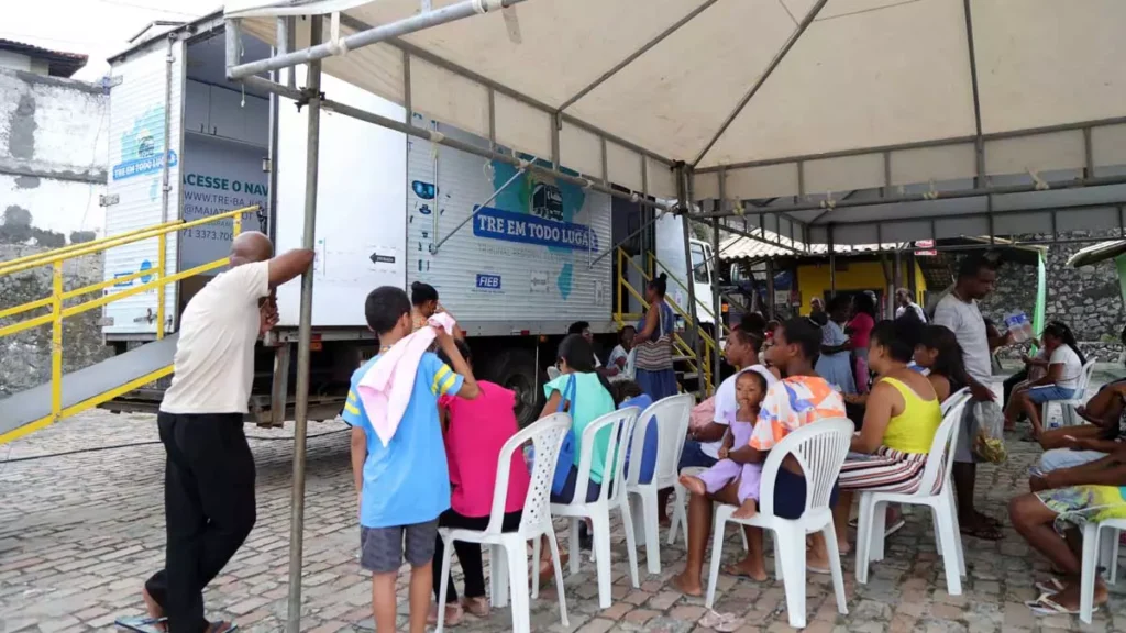 A Prefeitura-Bairro Itapuã/Ipitanga foi palco, nesta quinta-feira (25), da ação do Tribunal Regional Eleitoral (TRE-BA)