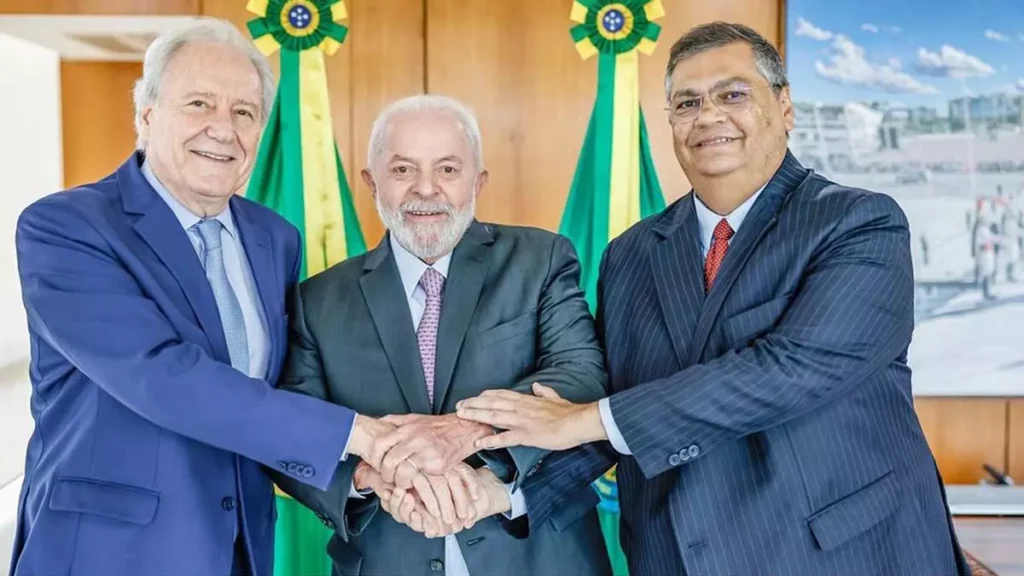 O ex-ministro do Supremo Tribunal Federal (STF) Ricardo Lewandowski assumirá o Ministério da Justiça e Segurança Pública.
