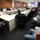 Jerônimo Rodrigues se reuniu com 43 prefeitos e outros representantes de municípios baianos afetados pela epidemia de dengue.