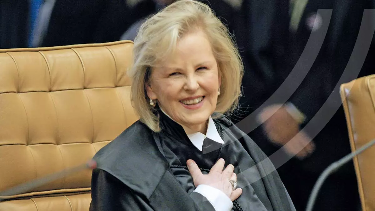 ministra aposentada Rosa Weber no STF. Após 35 anos de dedicação à Justiça do Trabalho, a ministra foi a terceira mulher