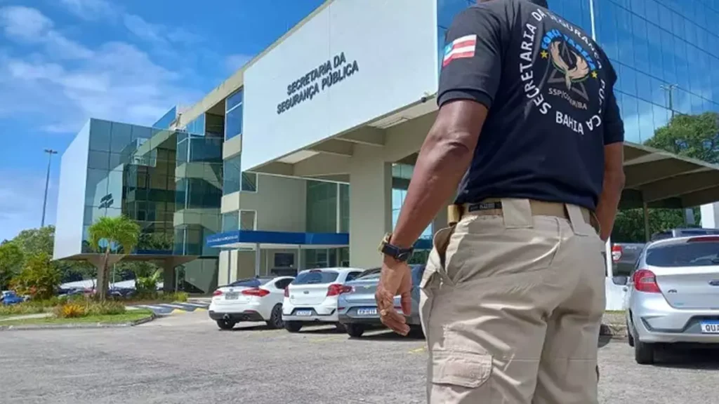 Ministério Publico Estadual. Três policiais militares e um penal, além de um outro comparsa que não é policial são investigados