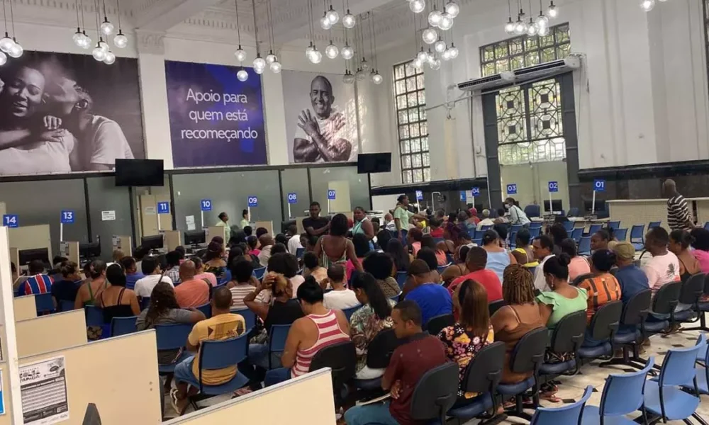 A sede do Cadastro Único, na Rua Miguel Calmon, 28, Comércio, volta a abrir neste sábado (2), das 8h às 12h, para realização de