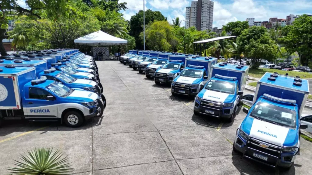 O Departamento de Polícia Técnica da Bahia (DPT-BA) recebeu, na manhã desta terça-feira (27), 21 viaturas que serão utilizadas