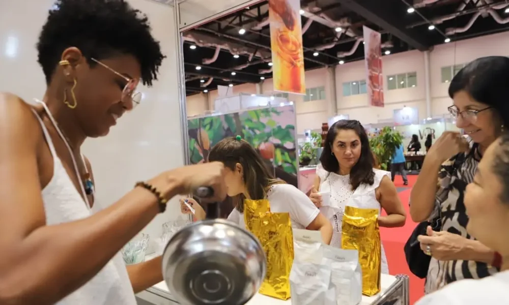 engenheiro paranaense Rodrigo Guths foi no sábado (16), na Origem Week Bahia - Chocolat Festival, a feira de gastronomia, negócios