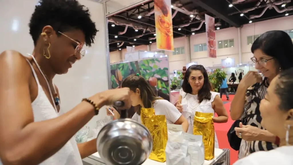 engenheiro paranaense Rodrigo Guths foi no sábado (16), na Origem Week Bahia - Chocolat Festival, a feira de gastronomia, negócios