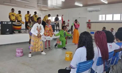 espetáculo "Dois do Sete", uma performance sobre a luta para a expulsão das tropas portuguesas do Brasil pela perspectiva do protagonismo