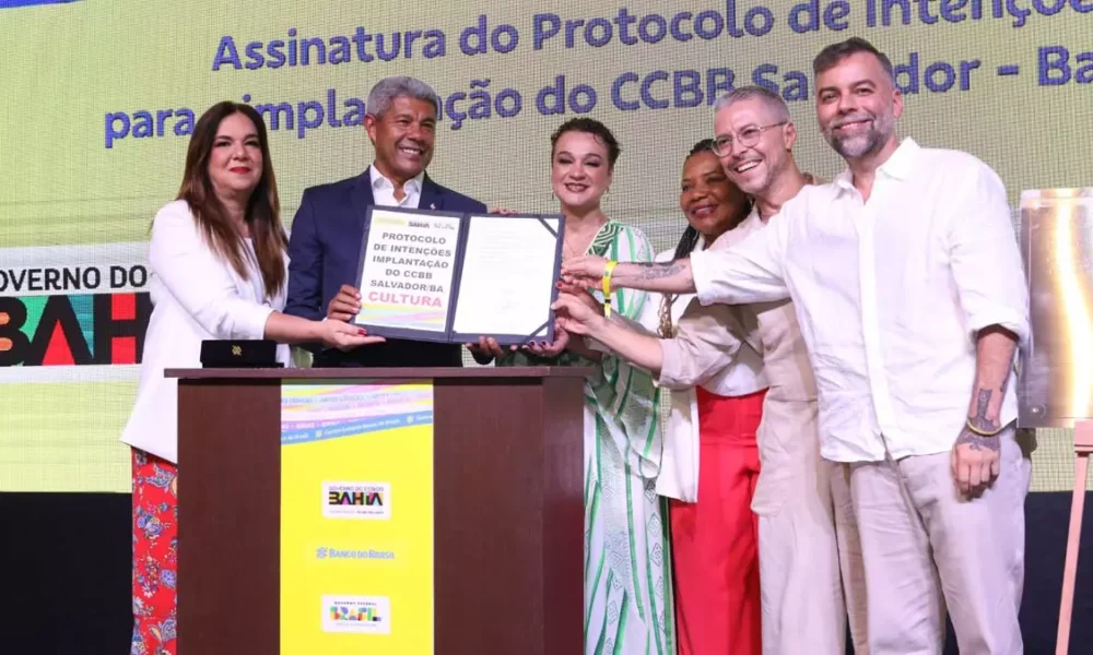 A Bahia vai ganhar a primeira sede do Centro Cultural do Banco do Brasil (CCBB) do Norte-Nordeste. O protocolo de intenções nesse sentido