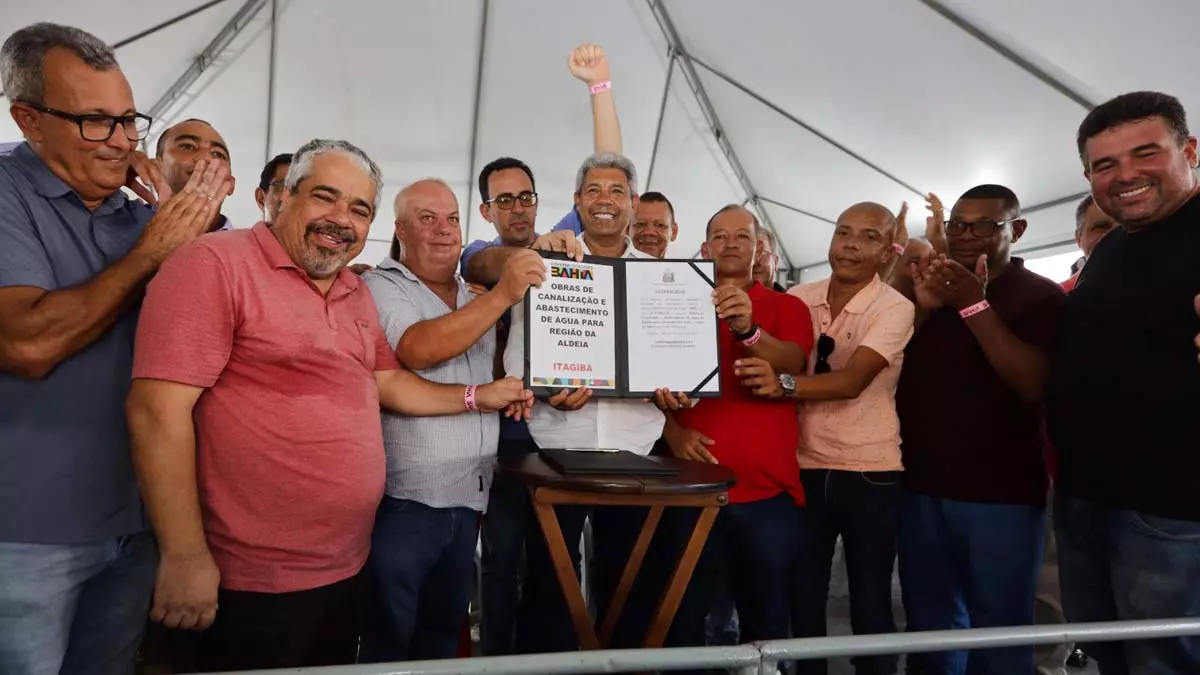 Durante visita a duas cidades do sul baiano: Barra do Rocha e Itagibá, neste Sábado de Aleluia (30), o governador Jerônimo Rodrigues