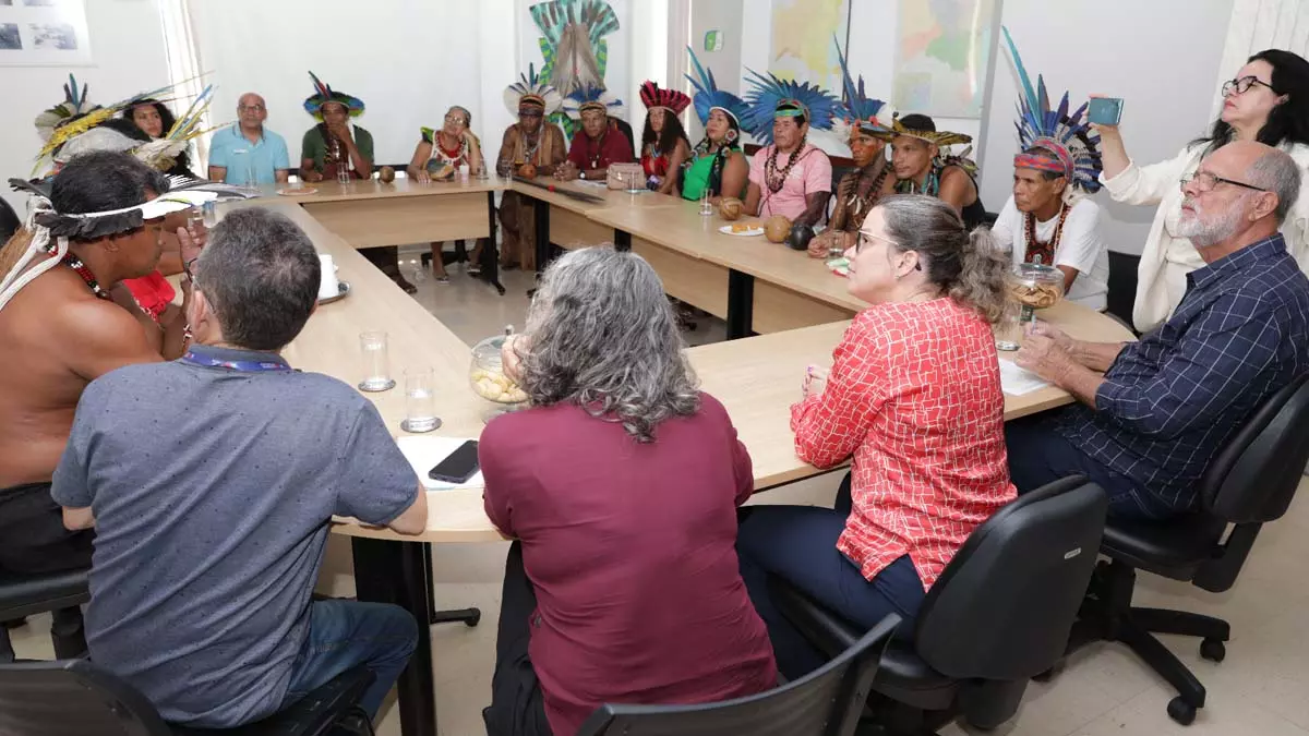 Federação Indígena das Nações Pataxó e Tupinambá do Extremo Sul da Bahia (FINPAT). Na pauta, o diálogo sobre parcerias em