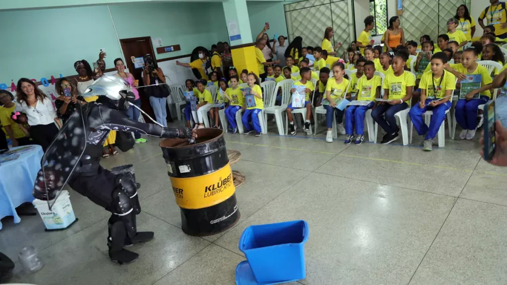 (SMS), em parceria com a Secretaria Municipal da Educação (Smed), deu o pontapé ao programa Agentes Mirins, nesta quarta-feira (3),