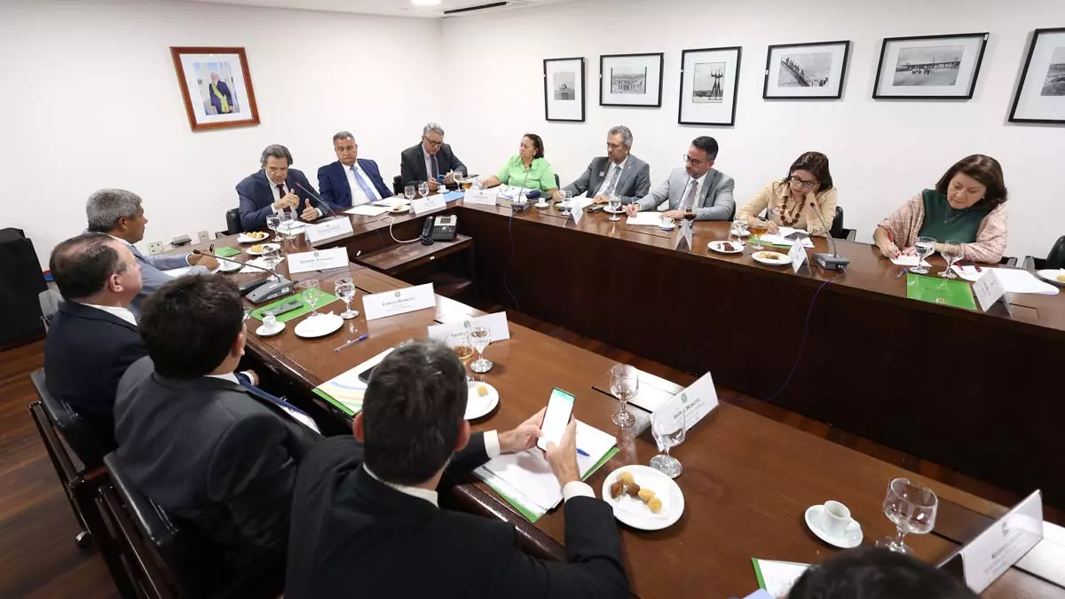Ao lado de governadores e secretários da Fazenda da Região Nordeste, o mandatário da Bahia, Jerônimo Rodrigues cumpriu