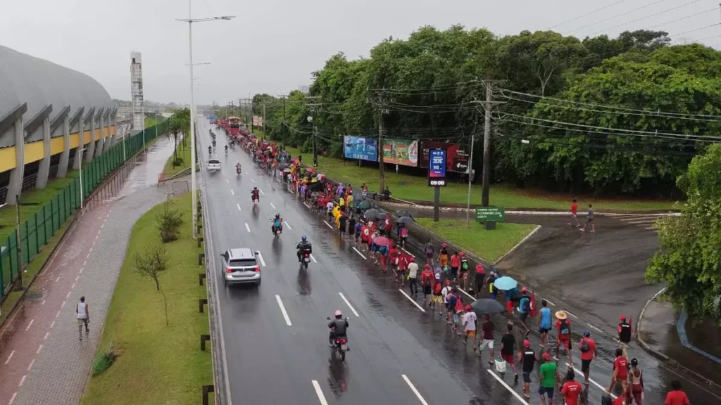 A Marcha do Movimento dos Trabalhadores Sem Terra (MST) chegou a Salvador nas primeiras horas da manhã desta terça-feira (16).