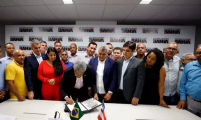 O governador Jerônimo Rodrigues anunciou na tarde desta quarta-feira (14), obras de pavimentação e educação para o município de Paratinga,