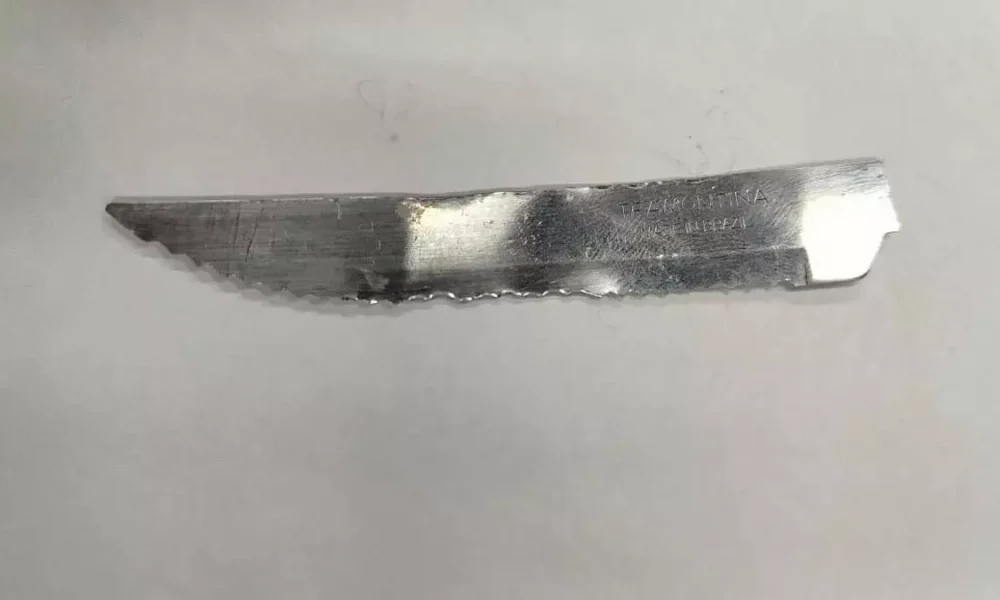 Narcotráfico (Denarc), na noite deste domingo (31), no Pelourinho. Ele foi flagrado tentando assaltar um casal de turistas uruguaios.