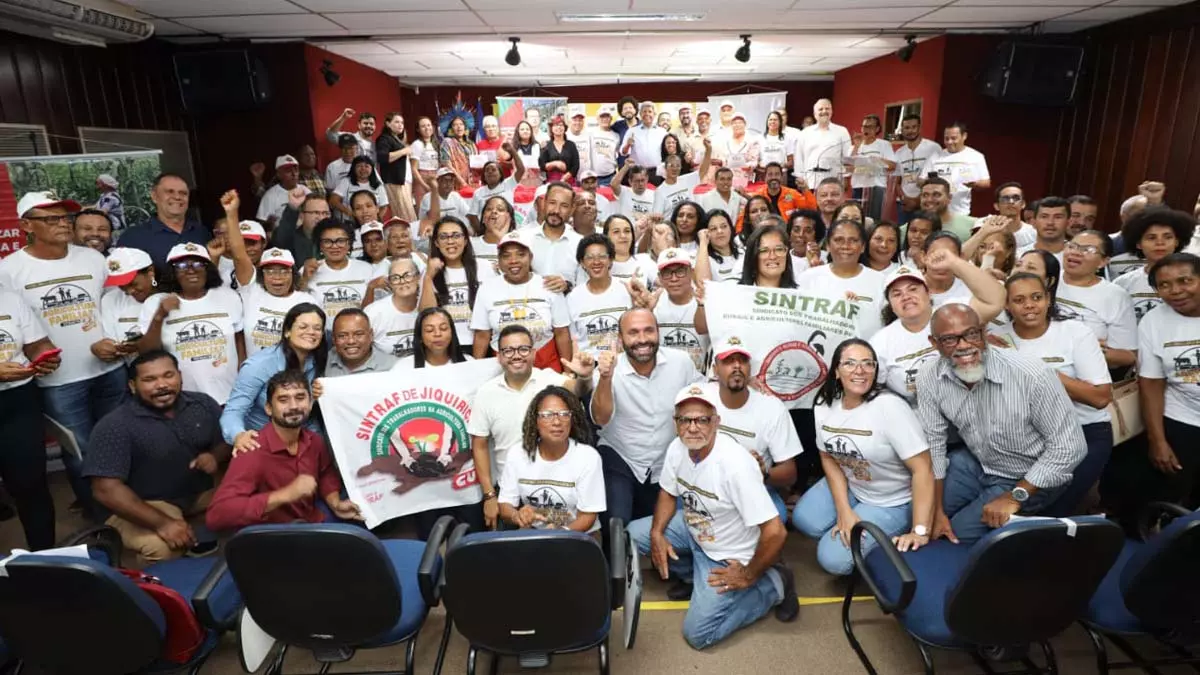 Estado homenageia a Fetraf-BA, que entre 2015 e 2022 beneficiou mais de 1260 famílias de agricultores por meio de chamadas