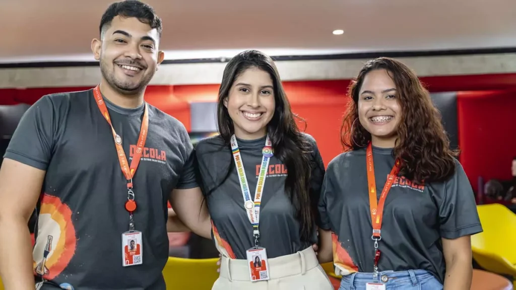 A terceira edição do Decola, programa de estágio da Solar Coca-Cola anuncia 50 novas vagas para jovens em dez cidades de