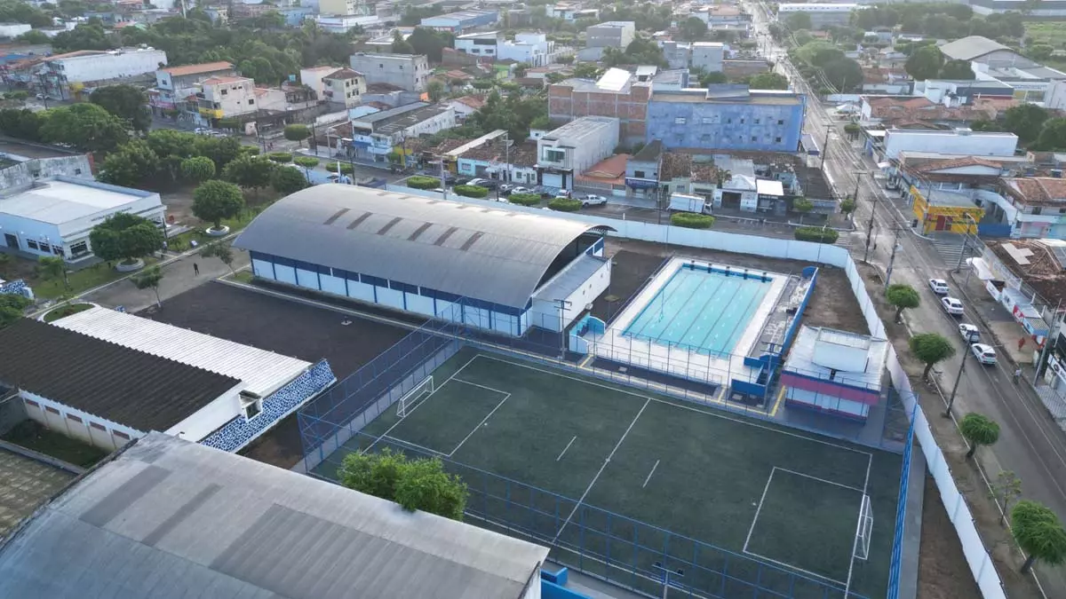 A educação na cidade de Santo Estêvão, na microrregião de Feira de Santana, ganhou o reforço de duas unidades de ensino.