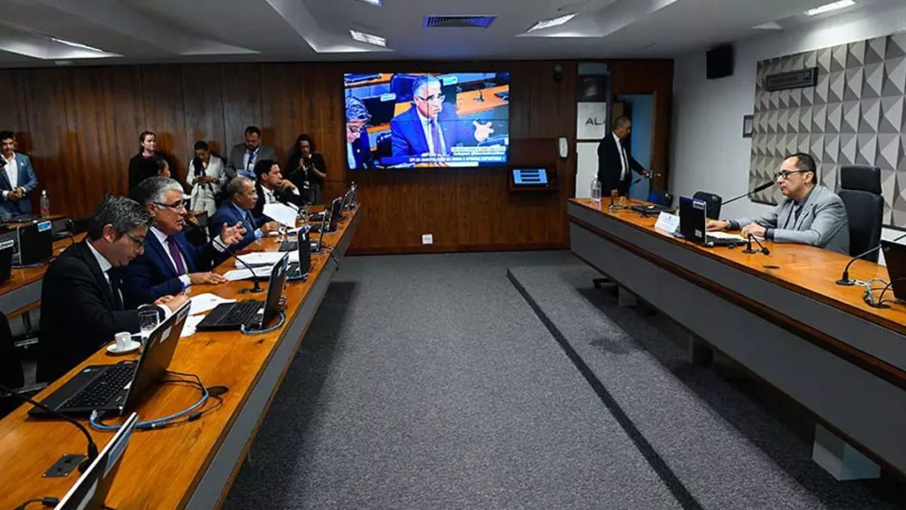 A CPI da Manipulação de Jogos e Apostas Esportivas volta a se reunir nesta segunda-feira (29), às 15h, para ouvir representantes da