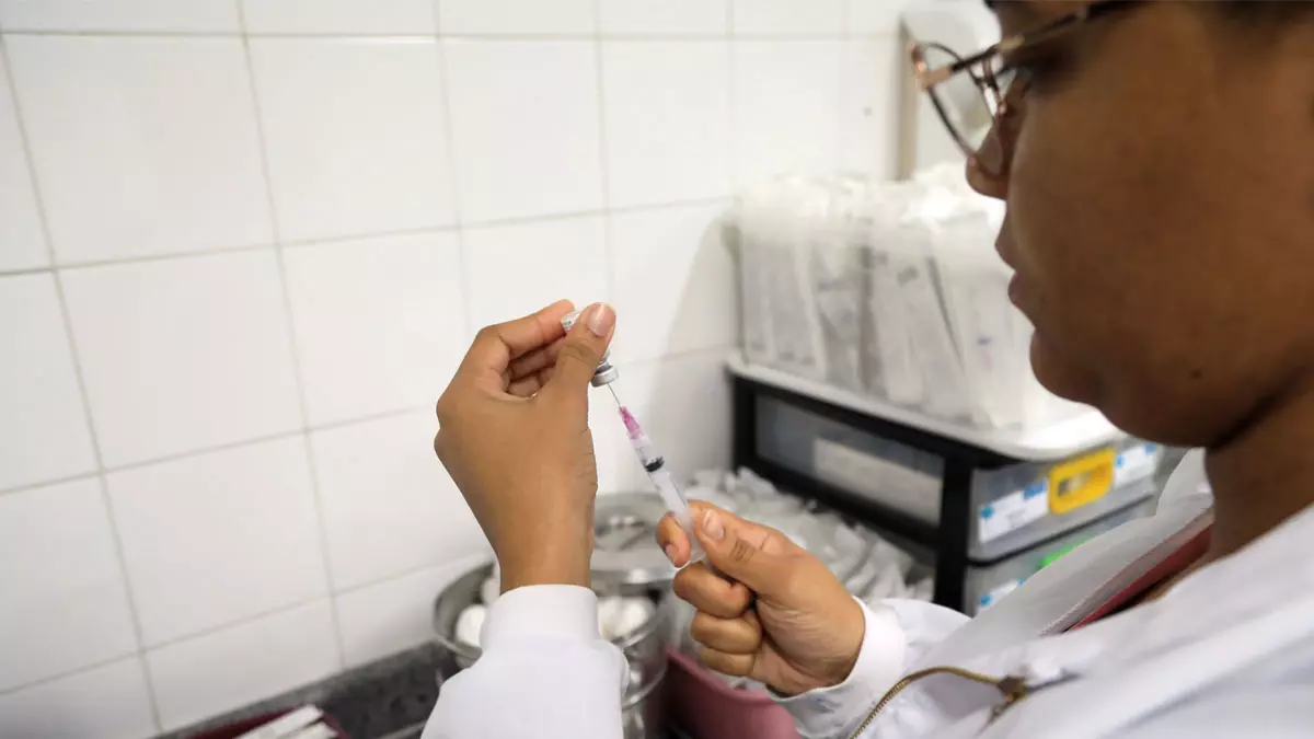 A Secretaria Municipal da Saúde (SMS) realiza mais uma edição do Sábado da Vacina contra a dengue e Influenza (gripe)