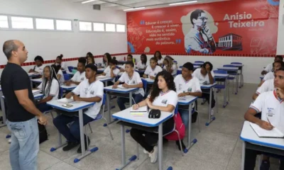 O Governo do Estado depositou, nesta terça-feira (14), a terceira parcela dos precatórios do Fundo de Manutenção e