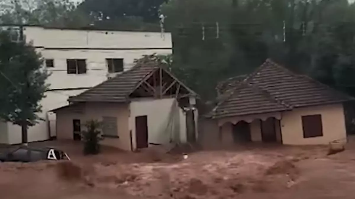 no estado do Rio Grande do Sul e os temporais que já atingem Santa Catarina, o governo federal decidiu adiar o Enem dos Concursos