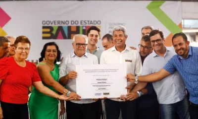 após cumprir agenda na cidade de Mirangaba, o governador Jerônimo Rodrigues esteve no município de Sátiro Dias
