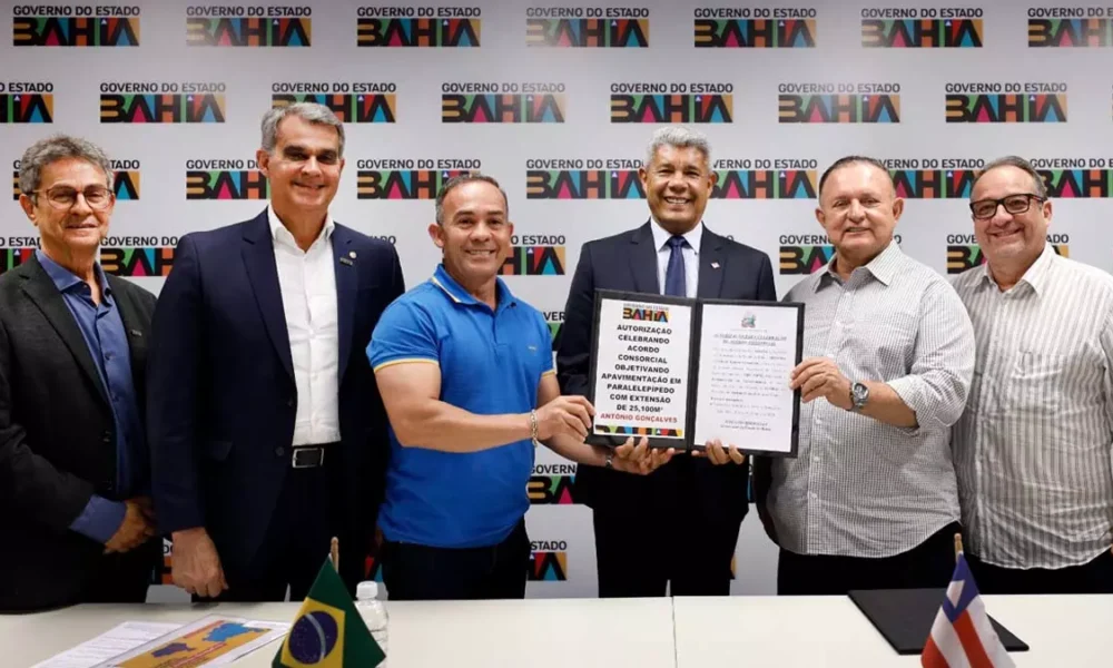 início de diversas obras. Durante a tarde, foram quatro reuniões das quais participaram secretários de Estado e o presidente