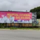 Os outdoors do Governo do Estado da Bahia que divulgavam informações sobre o Hospital Estadual Costa das Baleias foram