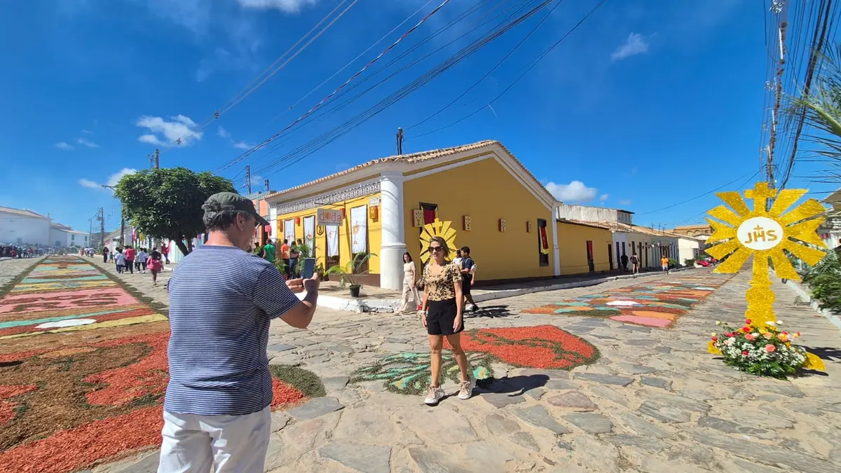 foi dado nesta quinta-feira (30), em Rio de Contas, na zona turística Chapada Diamantina, durante as celebrações de Corpus Christi.