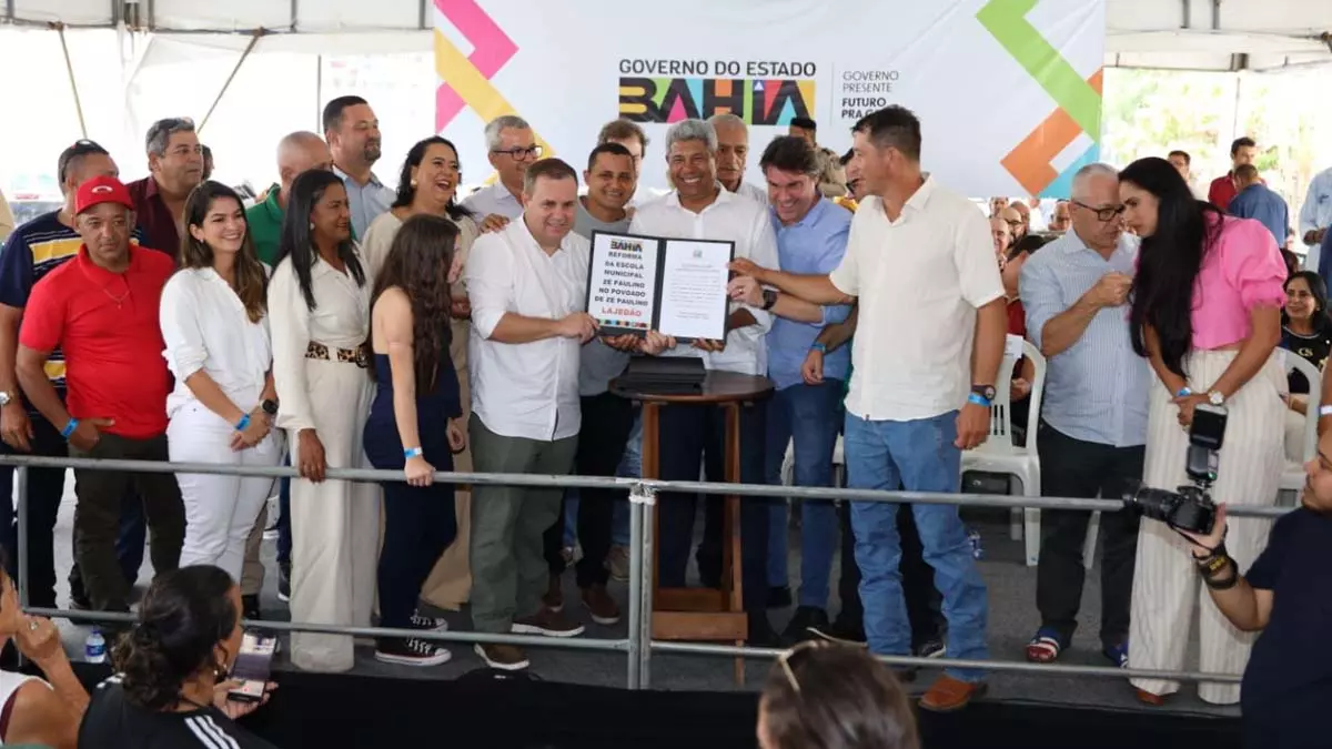 Rodrigues chegou ao município de Lajedão para autorizar obras e realizar importantes entregas que beneficiarão a