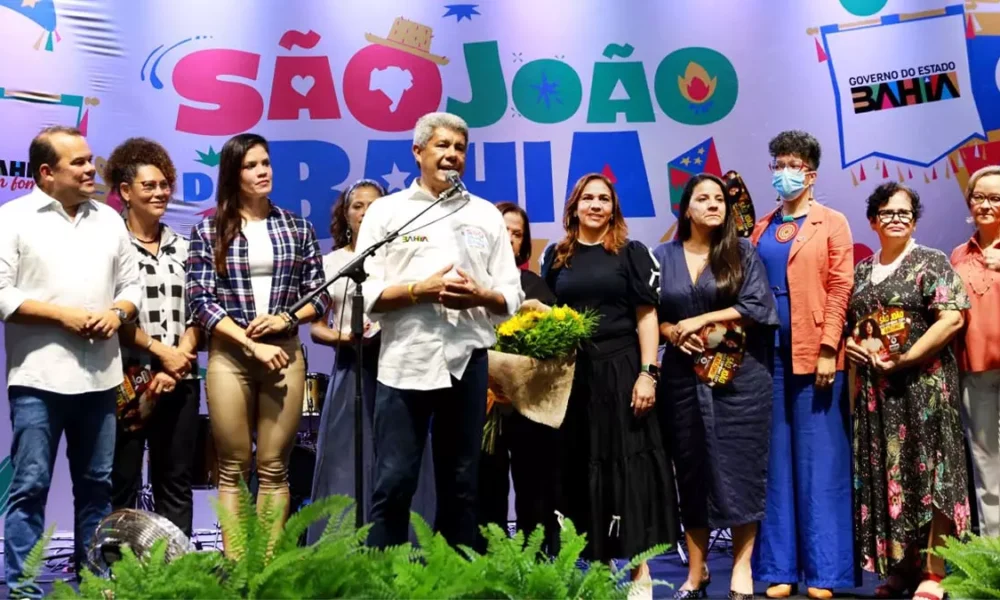 realizada pelo Governo do Estado, este ano, com shows de grandes artistas que se apresentarão no Pelourinho e em Paripe. Nos festejos no