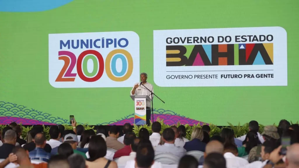 Com a marca de 200 cidades da Bahia visitadas desde que tomou posse, em 1° de janeiro de 2023, o governador Jerônimo Rodrigues esteve,