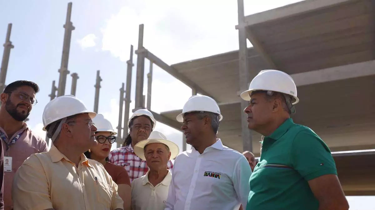 Hospital Regional de Alagoinhas, cidade que fica a 107 quilômetros de Salvador. Ele conheceu e discutiu as etapas do projeto