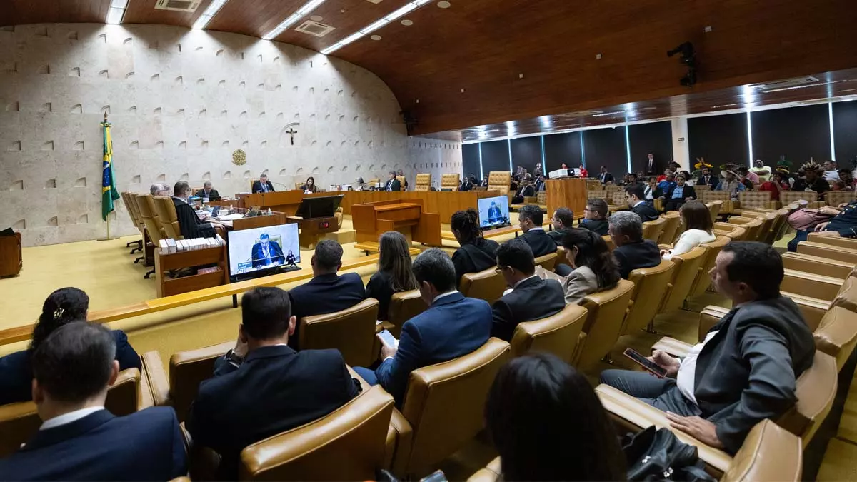 STF definiu nesta quarta-feira (26) a tese de repercussão geral do julgamento que descriminalizou o porte de maconha para