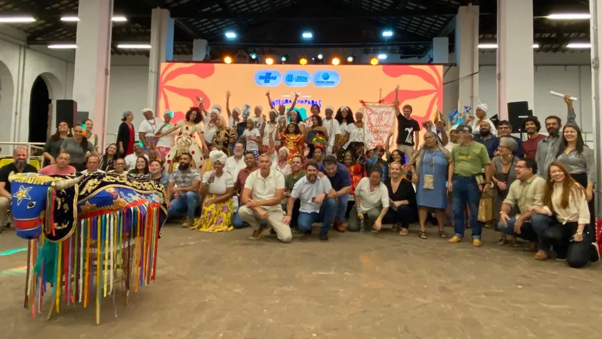 fortalecimento do turismo nos territórios. Houve ainda apresentações de filarmônica, maculelê e quadrilha junina, além de teatro, cinema,