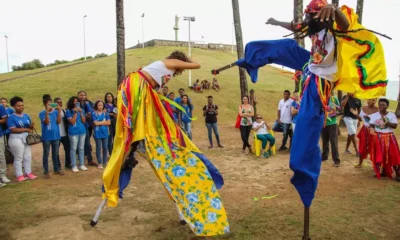 A partir desta quarta-feira (12), escolas públicas da capital baiana vão receber o projeto "Arte de Rua nas Escolas", capitaneado