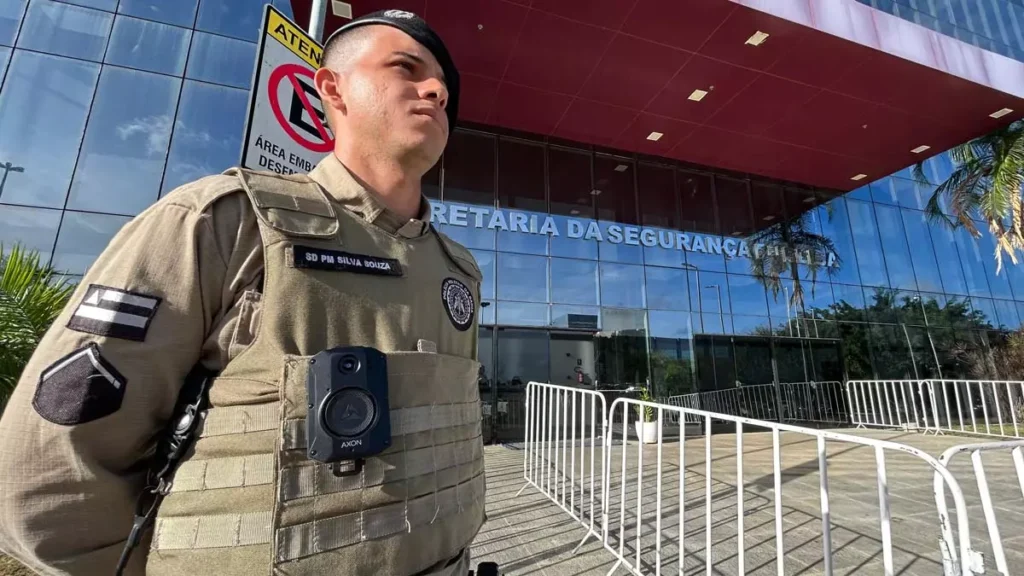 18° BPM (Centro Histórico) iniciaram nesta terça-feira (11), a utilização das Câmeras Corporais Operacionais (CCO).