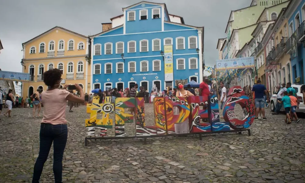 A Festa Literária Internacional do Pelourinho – FLIPELÔ 2024, que acontece entre os dias 7 a 11 de agosto em todo o