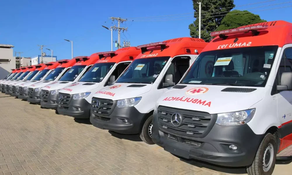 Um total de 34 ambulâncias do Serviço de Atendimento Móvel de Urgência - Samu 192 dos modelos convencionais e UTI foram entregues