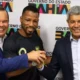 Mais novo campeão mundial de boxe, o baiano Robson Conceição foi recepcionado, na manhã desta terça-feira (9), no gabinete