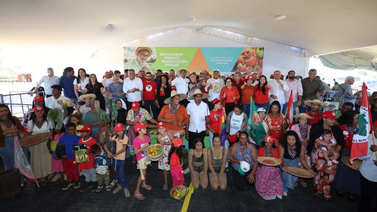 As ações focam em saúde, educação e incluem a entrega de 276 equipamentos para aumentar a produção e o escoamento da agricultura familiar.