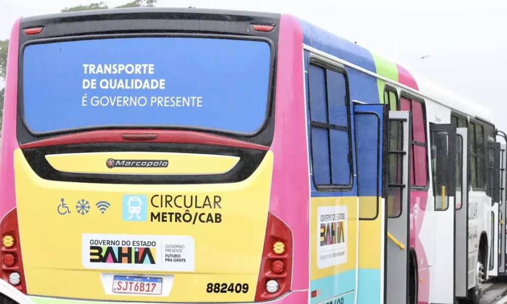 A partir de segunda-feira (2), uma nova frota de ônibus, adquirida e disponibilizada pelo Governo do Estado, entrará em