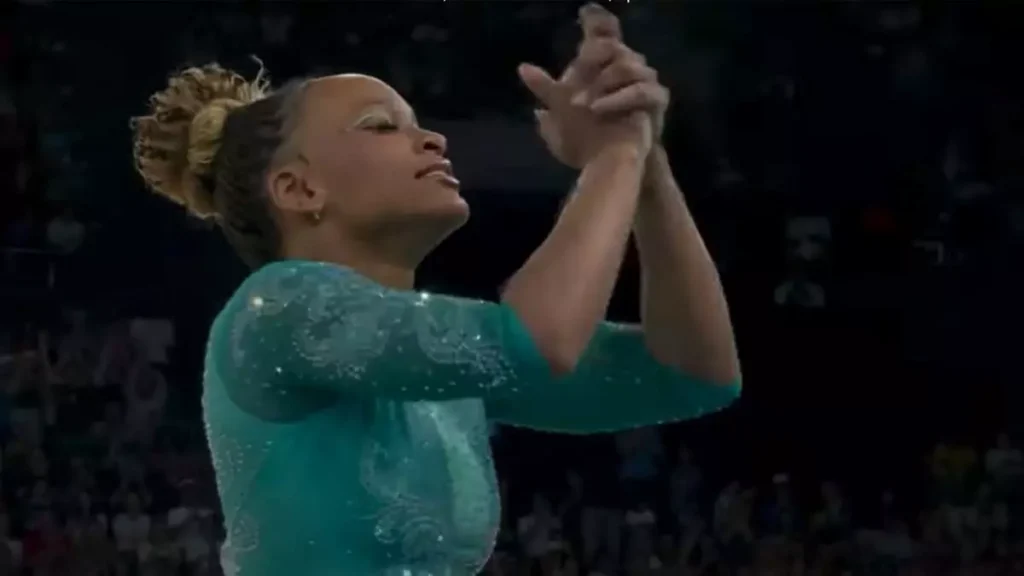 A despedida de Rebeca Andrade da Olimpíada de Paris não poderia ser melhor. Nesta segunda-feira (5), a paulista conquistou a medalha