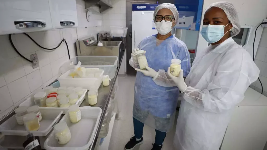durante a gestação. Mas não só isso. O leite materno é considerado pela Organização Mundial da Saúde (OMS) como o alimento